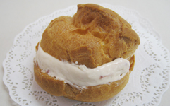 シュークリームいちご